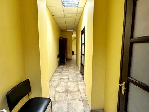 комерційна за адресою Львів, Роксоляни вул., 59-Б