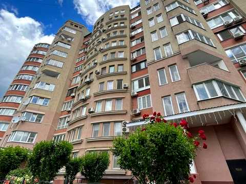 квартира за адресою Одеса, Тополина вул., 18/2