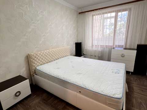 квартира за адресою Велика Набережна вул. (50-річчя СРСР), 41