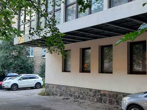 комерційна за адресою Валерія Лобановського просп. (Червонозоряний), 57