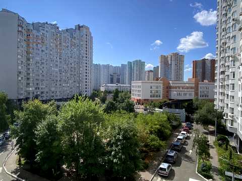 квартира за адресою Миколи Бажана просп., 16