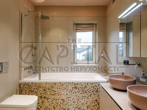 будинок за адресою Бучанський район