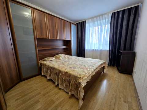 квартира за адресою Андрія Верхогляда вул. (Михайла Драгомирова), 2