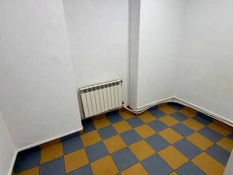 комерційна за адресою Львів, Євгена Гладишевського вул., 15