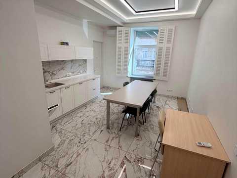 комерційна за адресою Шота Руставелі вул., 15