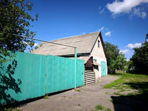 дом по адресу Першотравнева