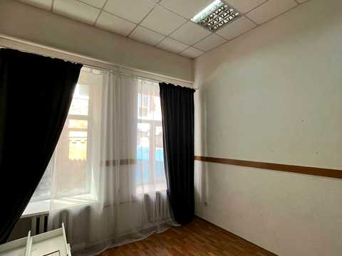 коммерческая по адресу Нижньовоскресенська ул. (Кооперативна), 7