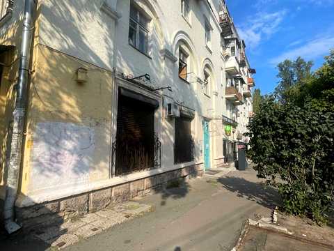 коммерческая по адресу Гарматная ул., 33/1