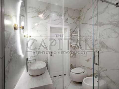 квартира по адресу Раисы Окипной ул., 18