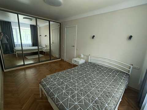 квартира за адресою Русанівський бульв., 6