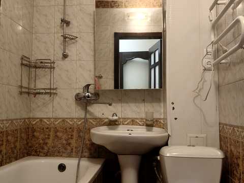 квартира за адресою Таджицька вул., 11
