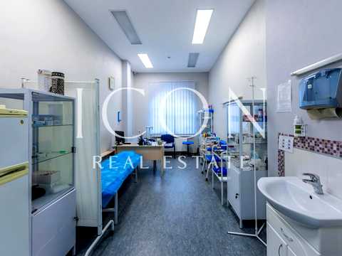 комерційна за адресою Сирецька вул., 32