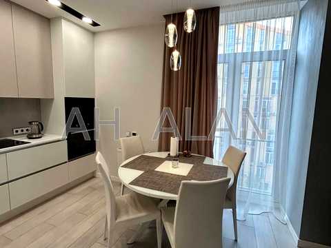 квартира за адресою Регенераторна вул., 4 к5