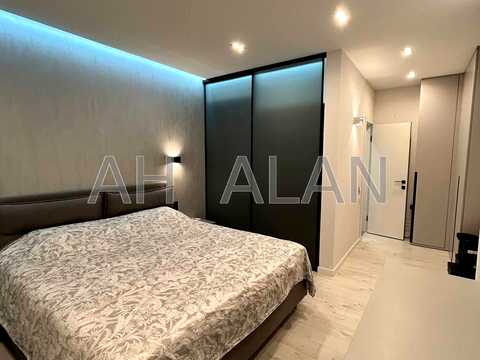 квартира за адресою Регенераторна вул., 4 к5
