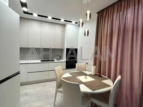 квартира за адресою Регенераторна вул., 4 к5
