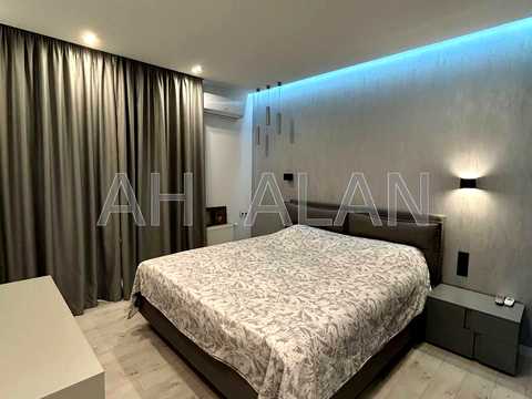 квартира за адресою Регенераторна вул., 4 к5