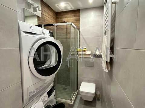 квартира за адресою Регенераторна вул., 4 к5