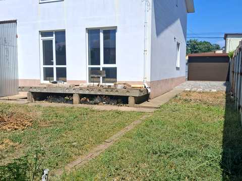 дом по адресу Лабораторна ул., 13