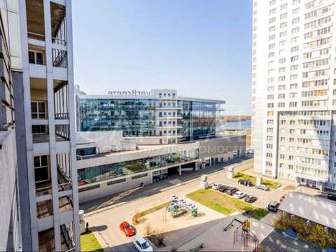 квартира за адресою Дніпровська набережна вул., 1