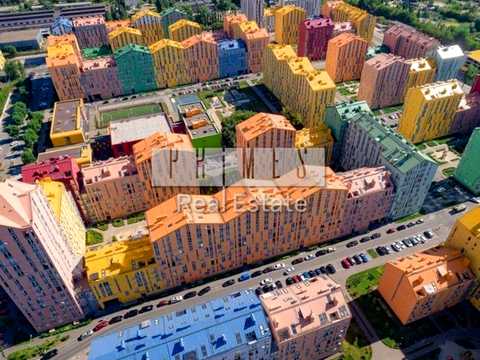 комерційна за адресою Регенераторна вул., 4
