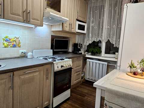 квартира за адресою В'ячеслава Чорновола вул., 40