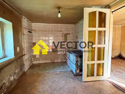 будинок за адресою Набережна вул., 25