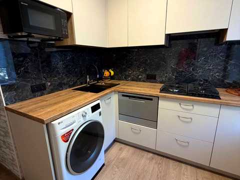квартира за адресою Копилівська вул., 67