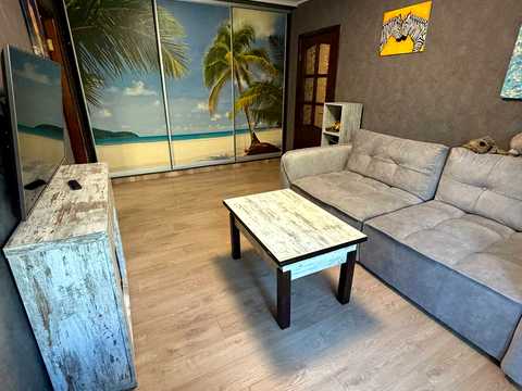квартира за адресою Копилівська вул., 67