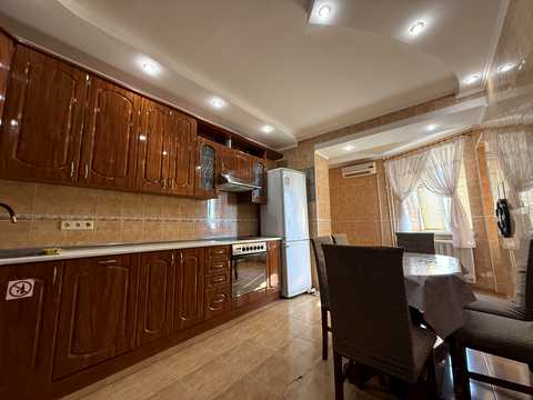 квартира по адресу Незалежності бульв. (50 років Жовтня), 17