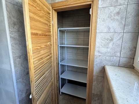 квартира за адресою Вокзальна пл. (Петровського), 1