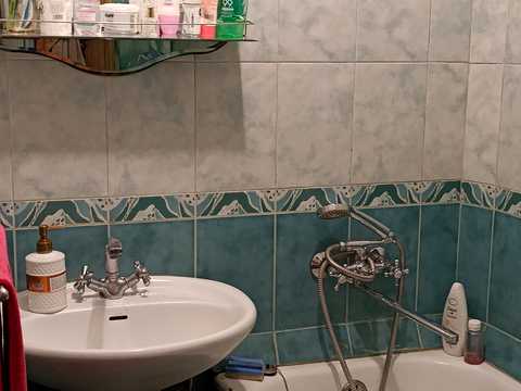 квартира по адресу Гвардейцев-Широнинцев ул., 11б