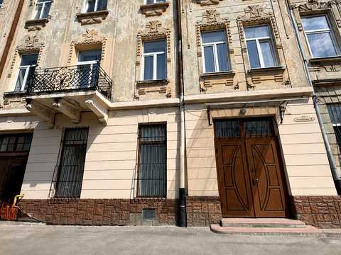 коммерческая по адресу Лемковская ул., 14