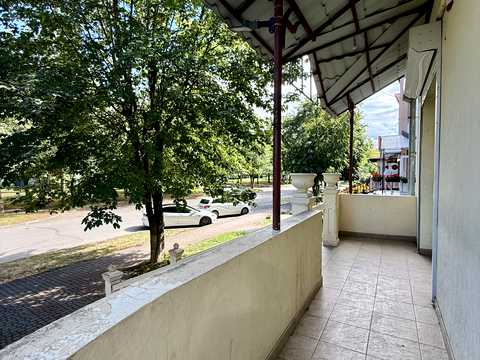 комерційна за адресою Степана Ленкавського вул., 5Д