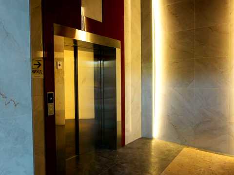 паркомісце за адресою Київ, Тепловозна вул., 28