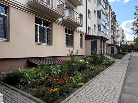 квартира за адресою Відродження просп., 10а