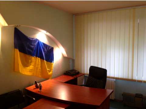 комерційна за адресою Різницька вул., 8