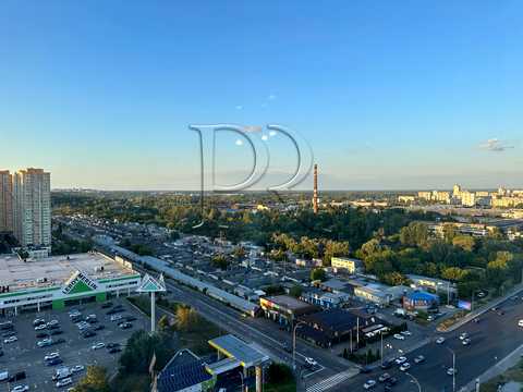 квартира за адресою Полярна вул., 8-Є