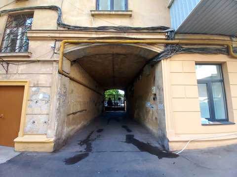 квартира за адресою Утьосова вул., 13