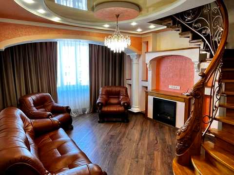 квартира за адресою Героїв Майдану вул. (Червоноармійська), 53