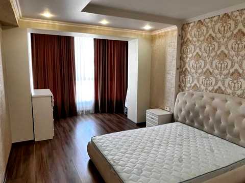 квартира за адресою Героїв Майдану вул. (Червоноармійська), 53