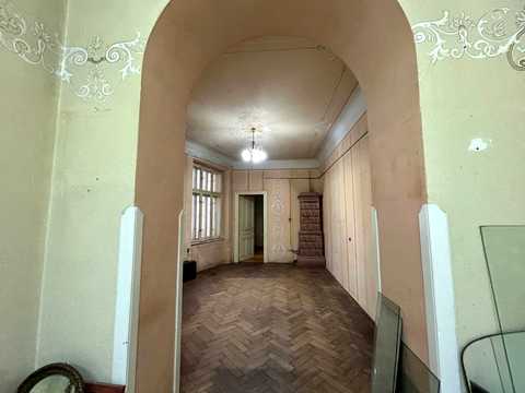 квартира за адресою Михайла Коцюбинського вул., 10