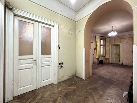 квартира за адресою Михайла Коцюбинського вул., 10