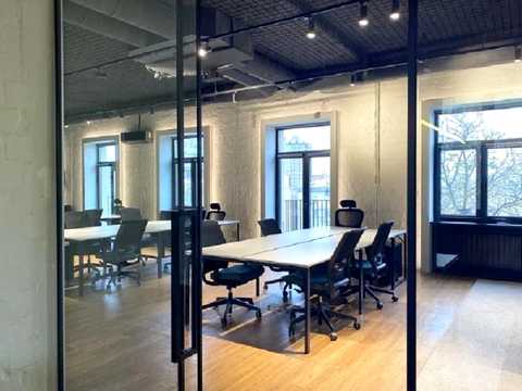 комерційна за адресою Івана Франка вул., 9