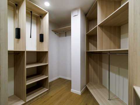квартира по адресу Дмитриевская ул., 75