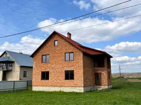 дом по адресу Центральна, 10