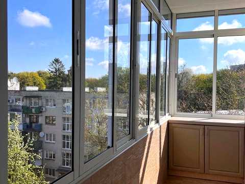 квартира за адресою Мирона Тарнавського вул. (Кутузова), 118-А