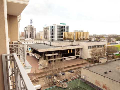 квартира за адресою Леонтовича вул. (Бєлінського), 16