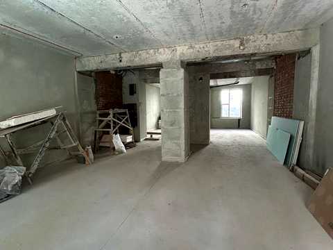комерційна за адресою Зелена вул., 111-Б