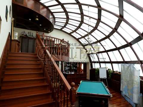 комерційна за адресою Спортивна пл., 5