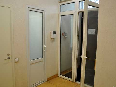 коммерческая по адресу Зоологическая ул., 3я